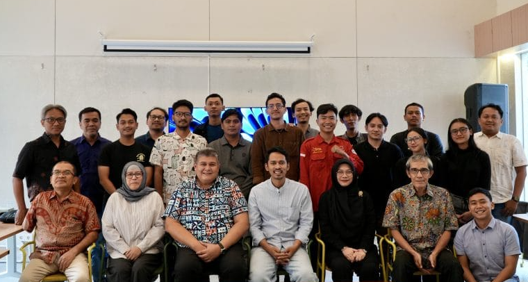 Meneropong Simulasi Sistem Mixed Member Proportional (MMP) di Indonesia: Antara Proporsionalitas dan Potensi ‘Overhang Seat’
